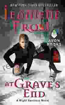 At Grave S End: A Night Huntress Novel